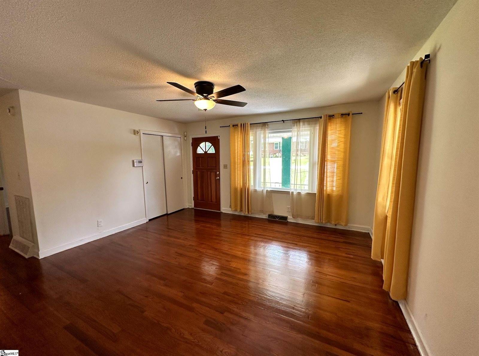 115 Cole, Greenwood, SC 29646