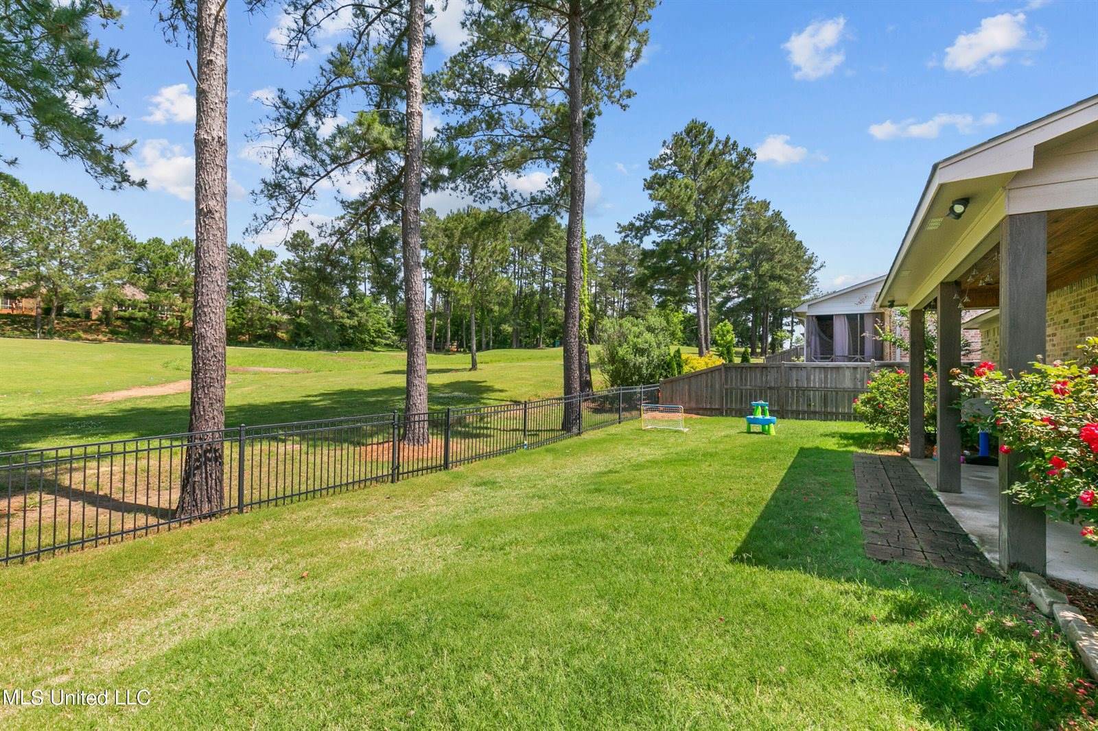 955 Willow Grande Circle, Brandon, MS 39047