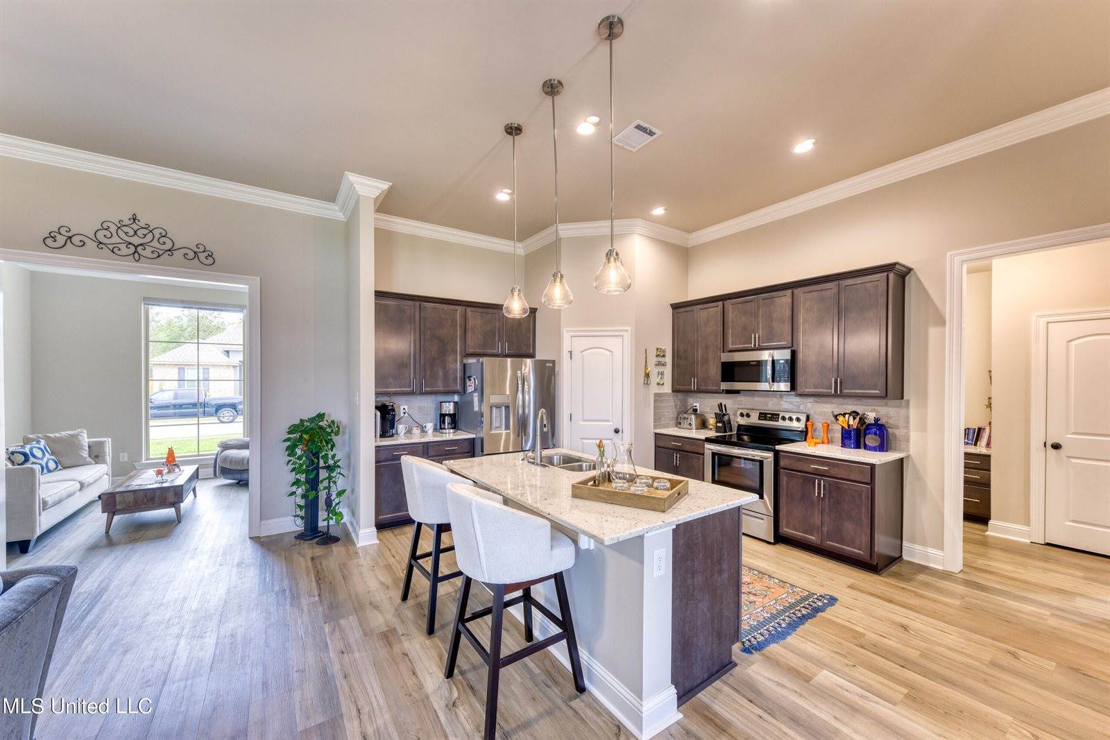 3741 Hamilton Drive, D'Iberville, MS 39540