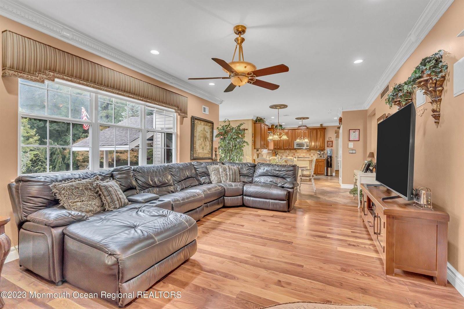 19 Sycamore Court, Monroe, NJ 08831