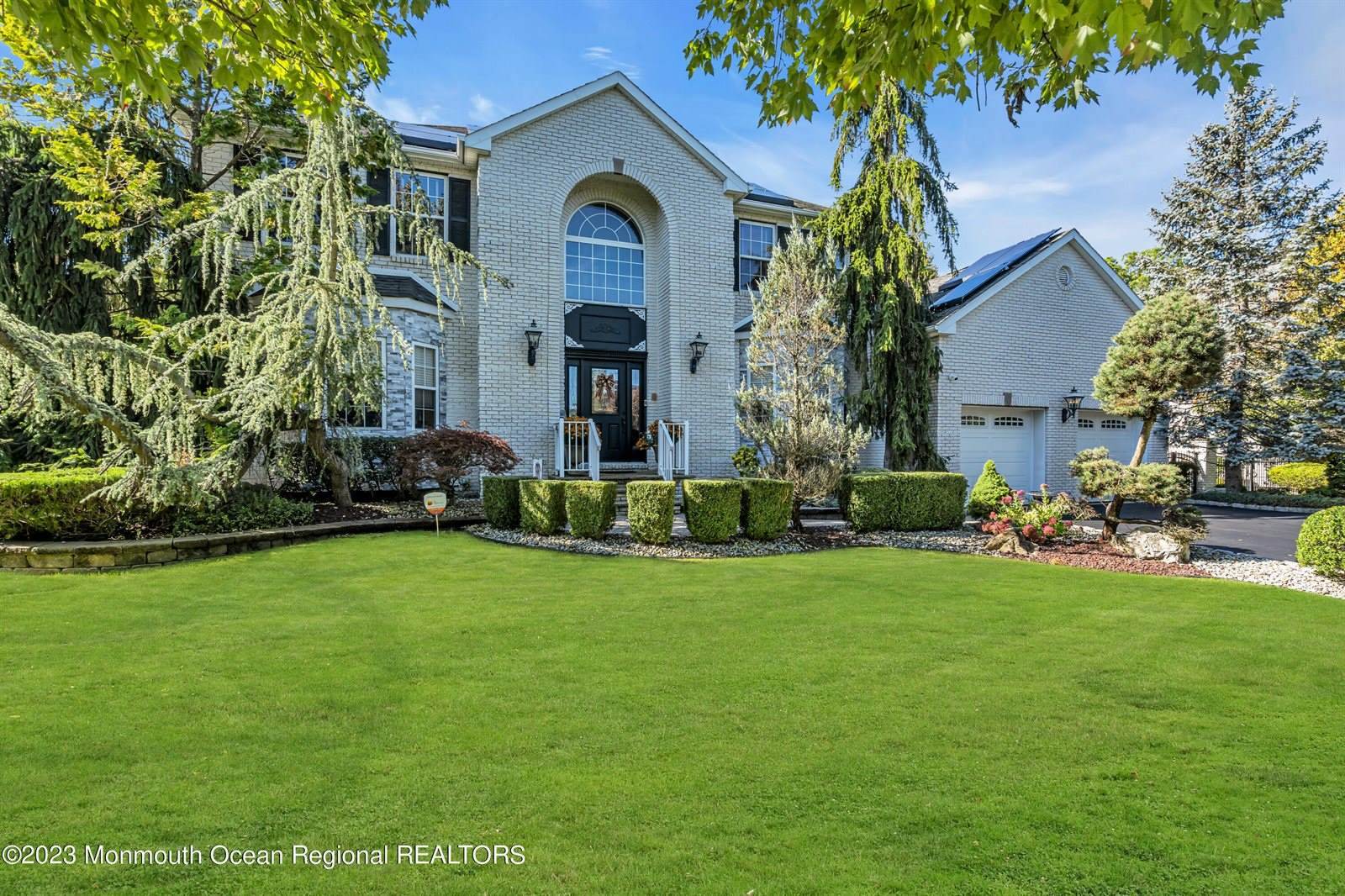 19 Sycamore Court, Monroe, NJ 08831