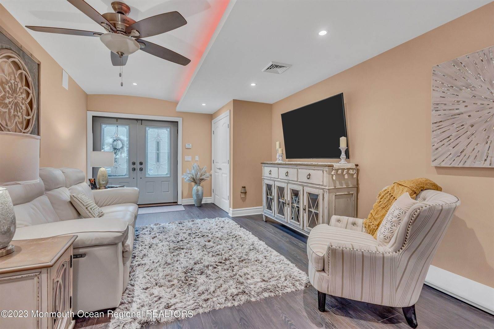 19 Sycamore Court, Monroe, NJ 08831