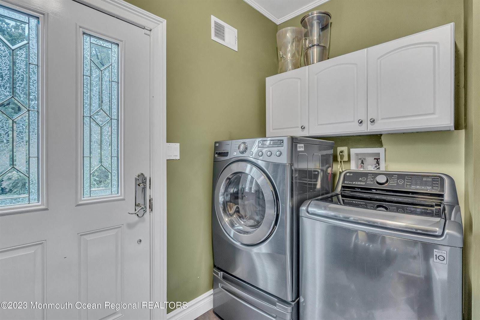 19 Sycamore Court, Monroe, NJ 08831