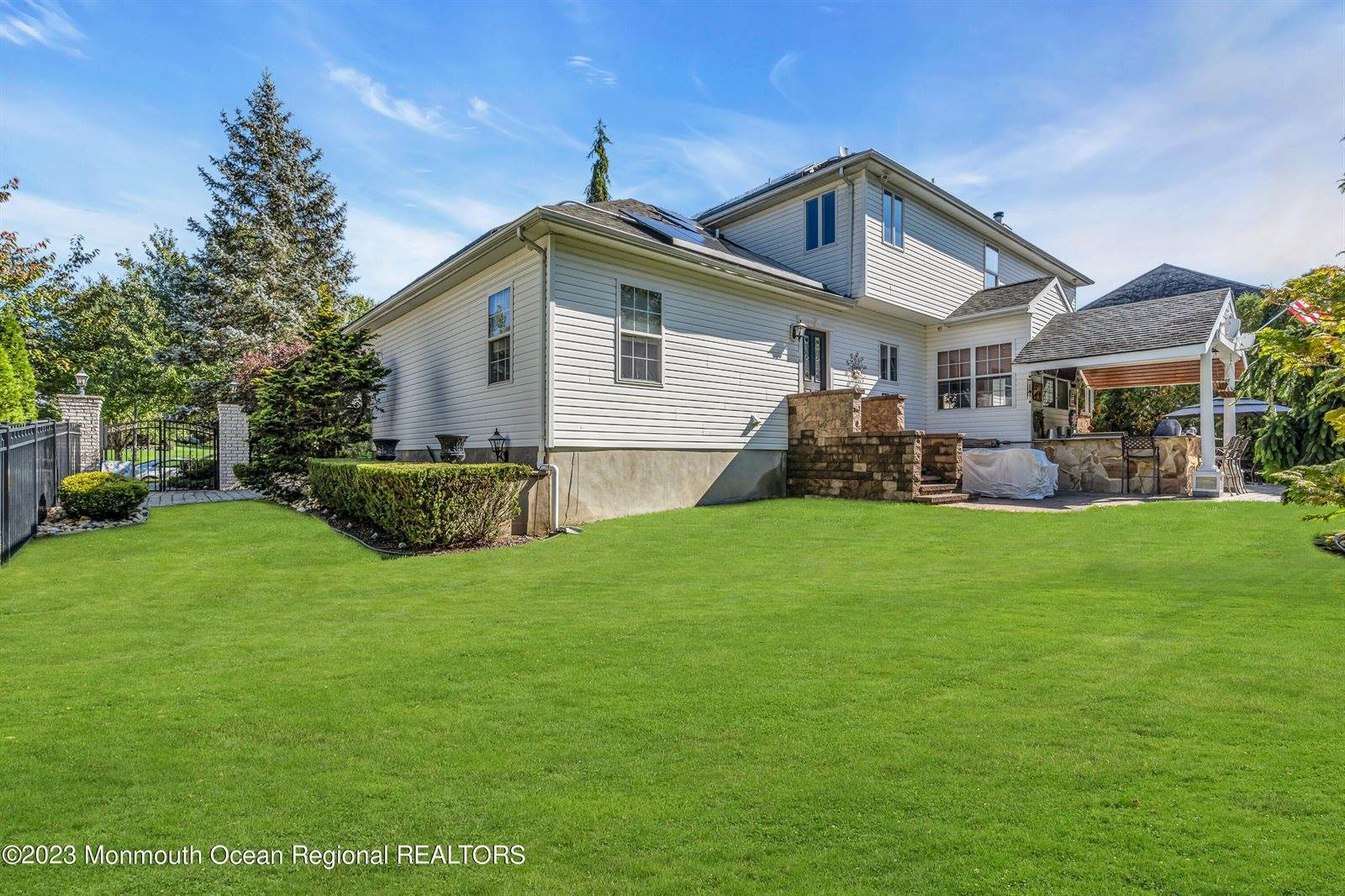 19 Sycamore Court, Monroe, NJ 08831