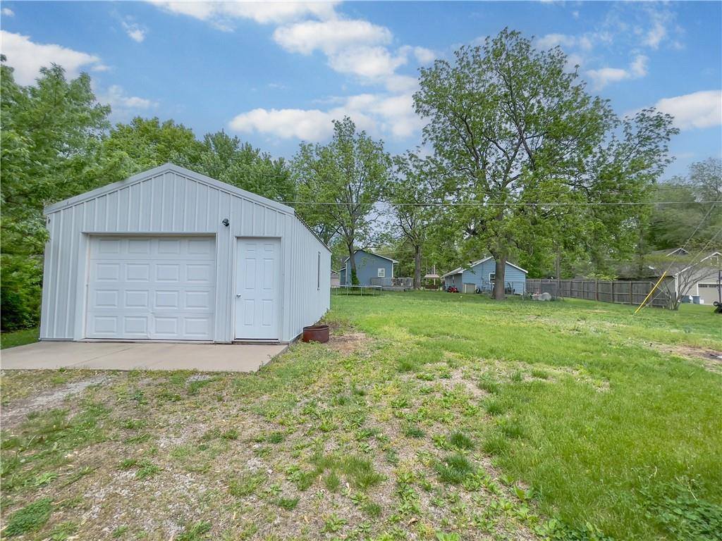 316 Elm Street, Baldwin City, KS 66006