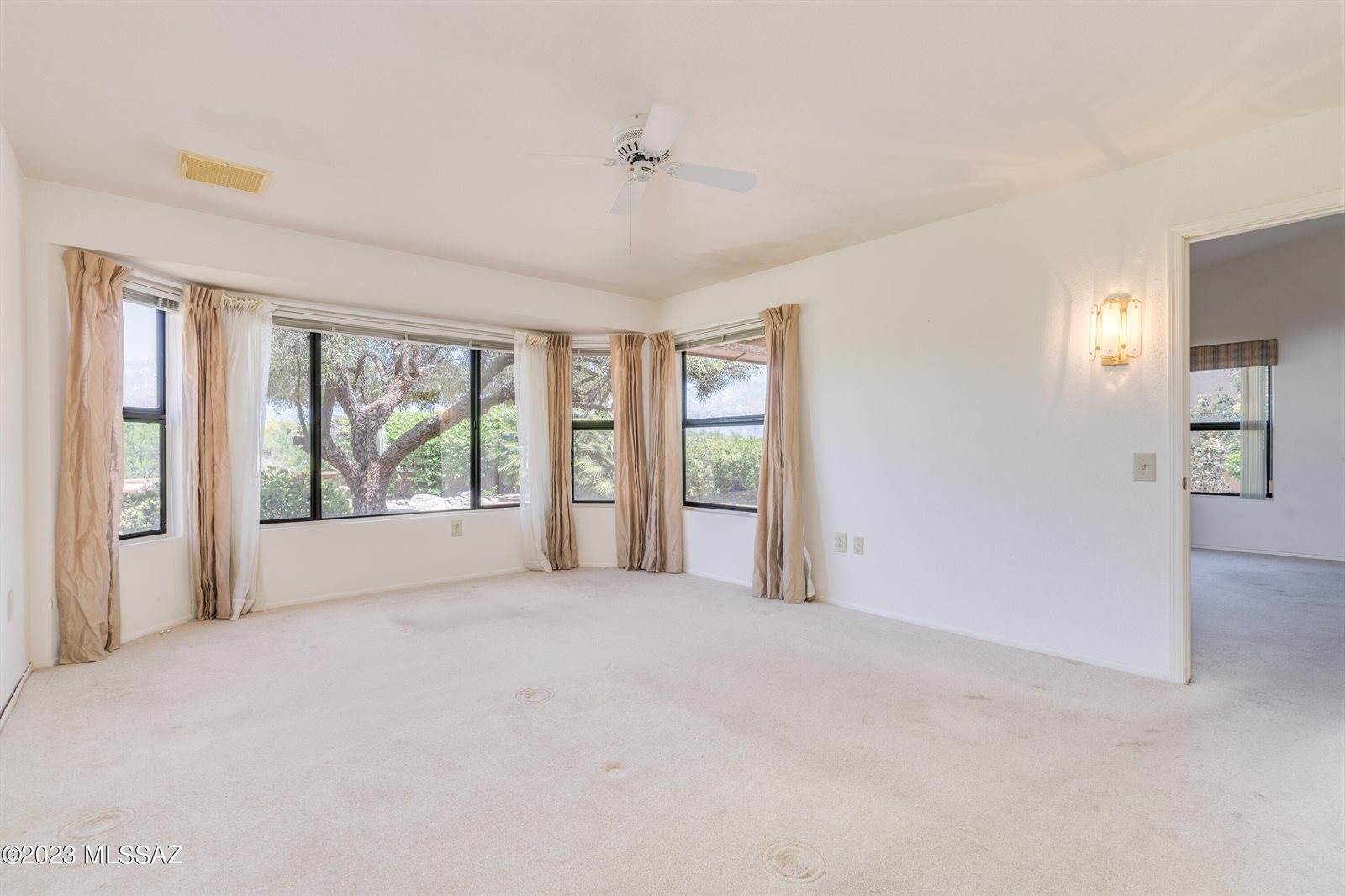 14332 North Chalk Creek Drive, Oro Valley, AZ 85755