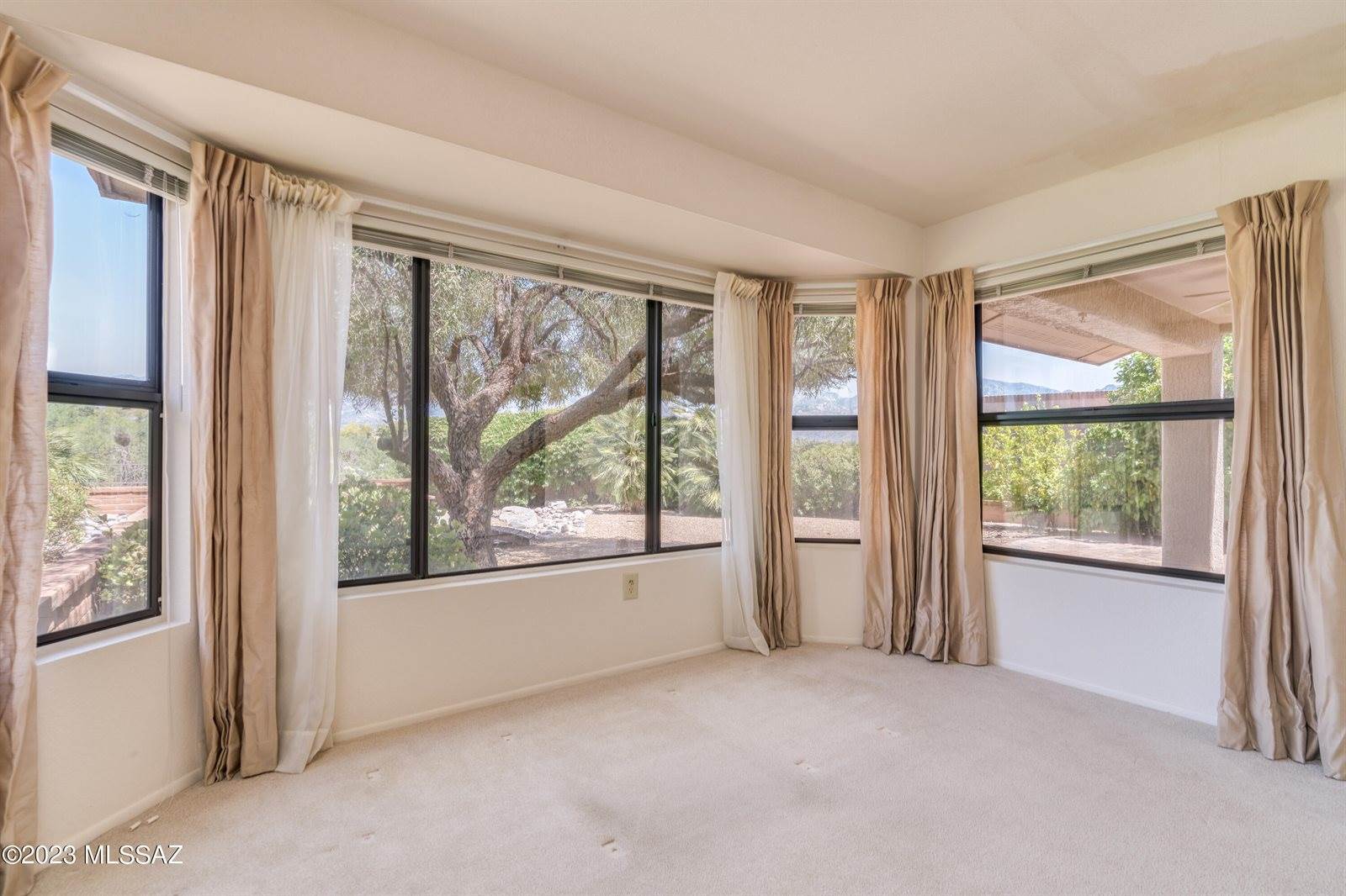 14332 North Chalk Creek Drive, Oro Valley, AZ 85755