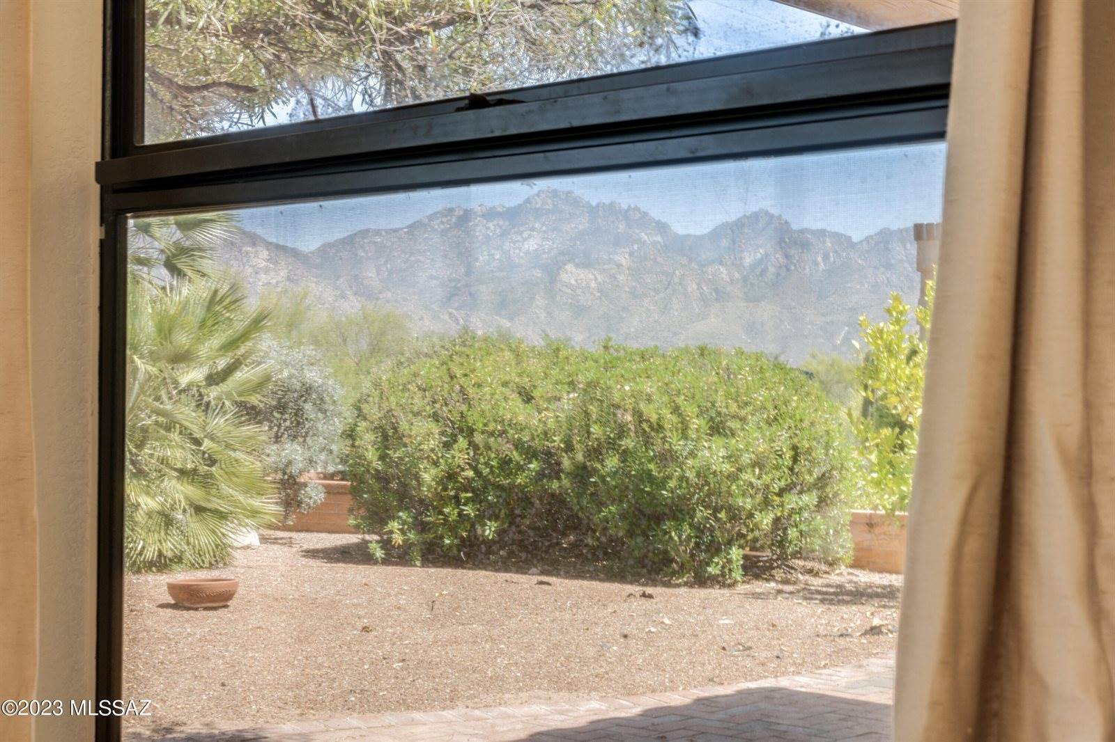 14332 North Chalk Creek Drive, Oro Valley, AZ 85755