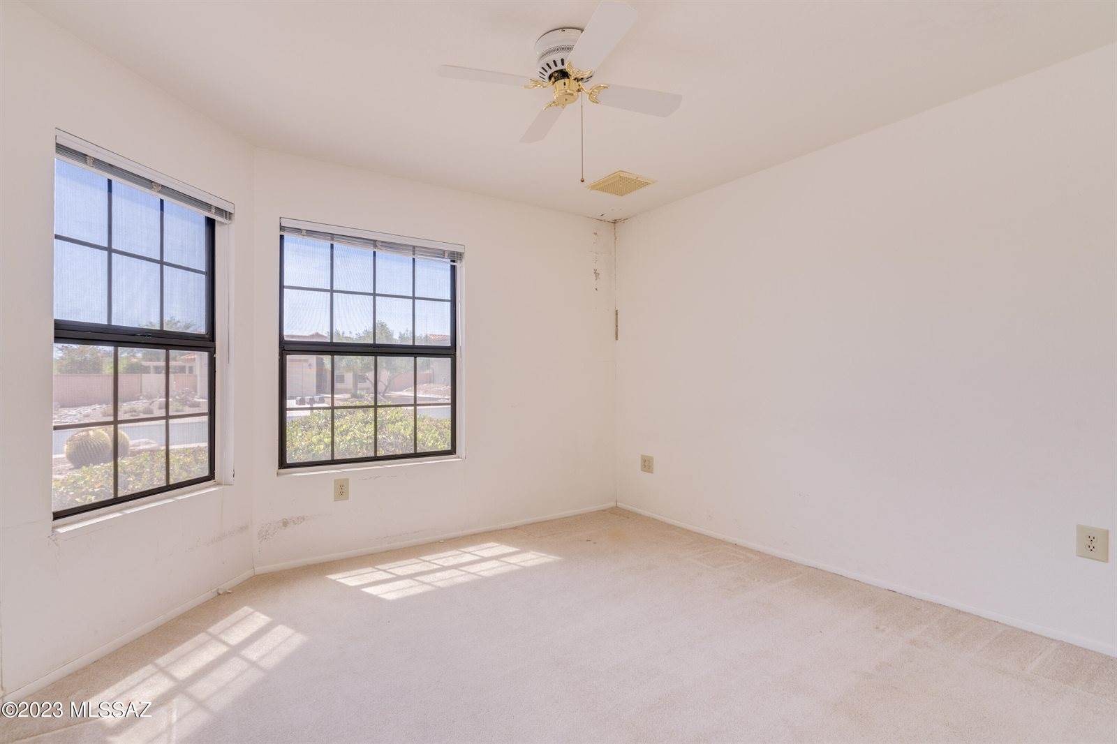 14332 North Chalk Creek Drive, Oro Valley, AZ 85755