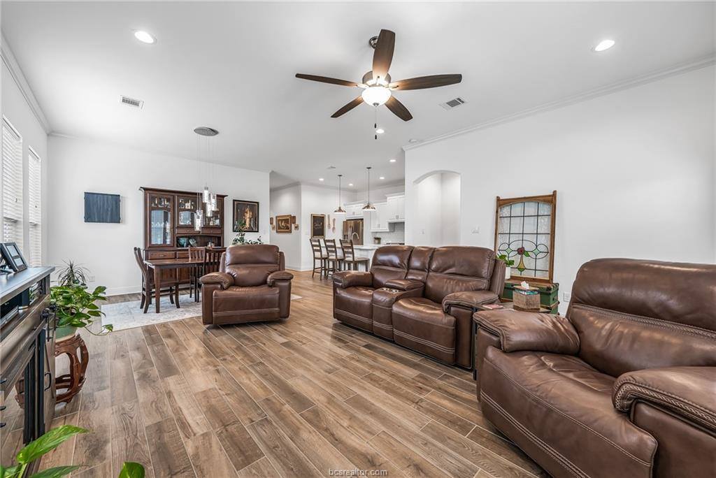 3500 Abingdon Cove, Bryan, TX 77808