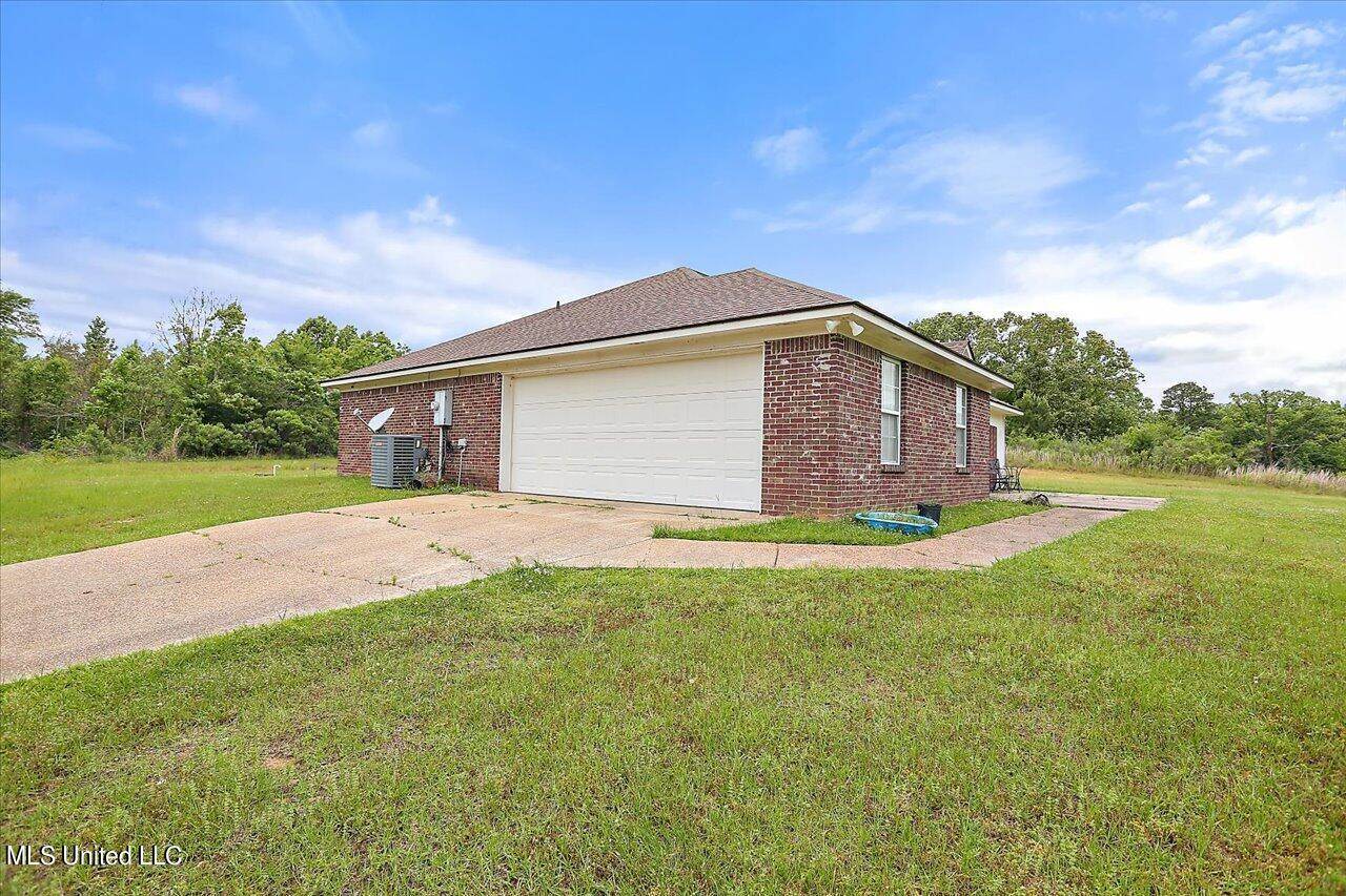 122 Dresden Place, Raymond, MS 39154