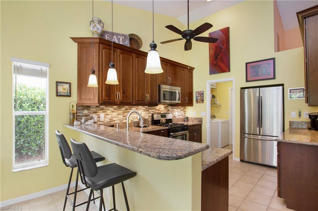 6774 Buckingham Ct, Naples, FL 34104