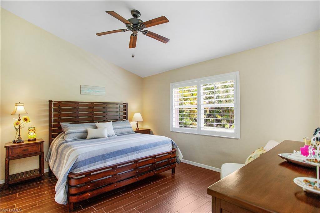 6774 Buckingham Ct, Naples, FL 34104