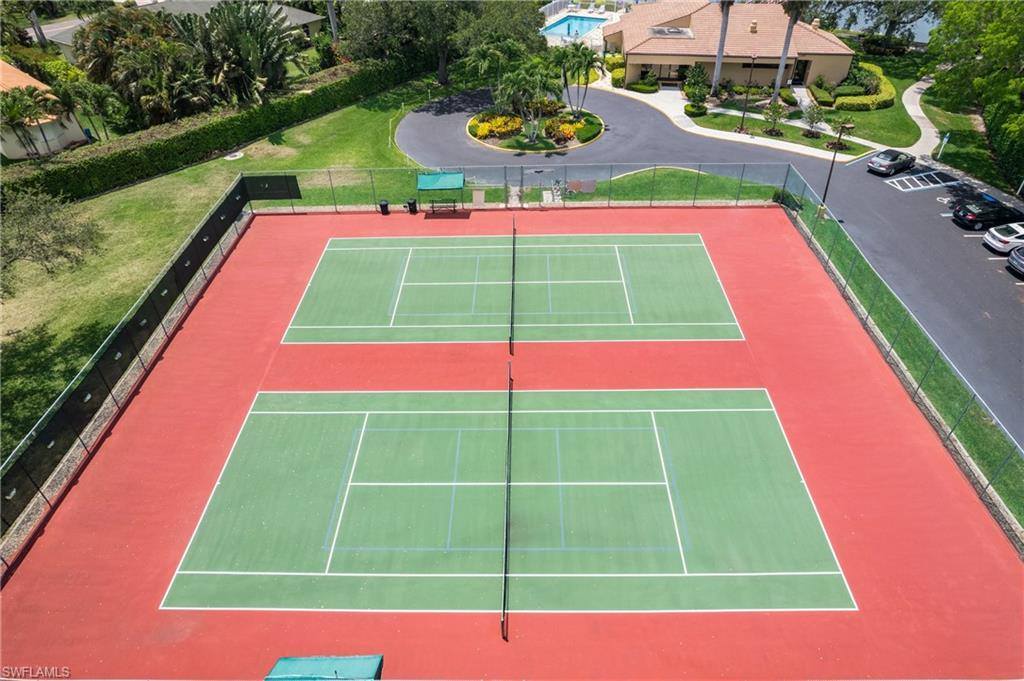 6774 Buckingham Ct, Naples, FL 34104