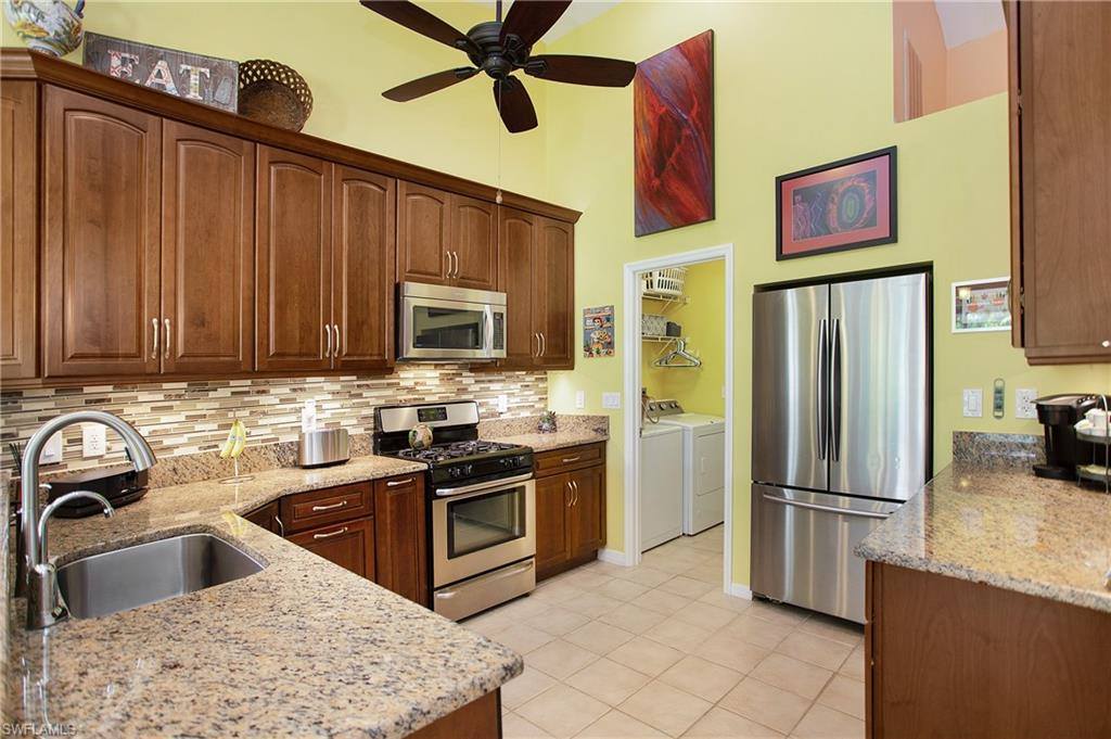 6774 Buckingham Ct, Naples, FL 34104