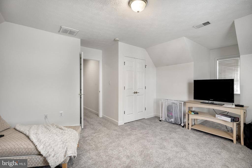 189 Greenwood Road, Winchester, VA 22602