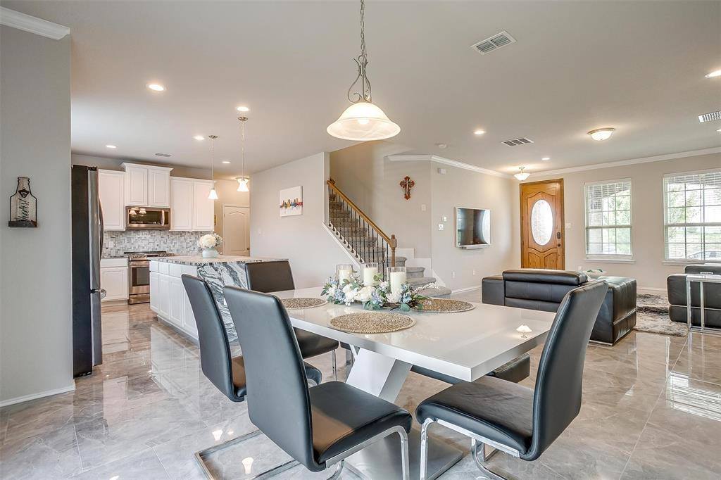 3129 Spotted Fawn Drive, Fort Worth, TX 76108