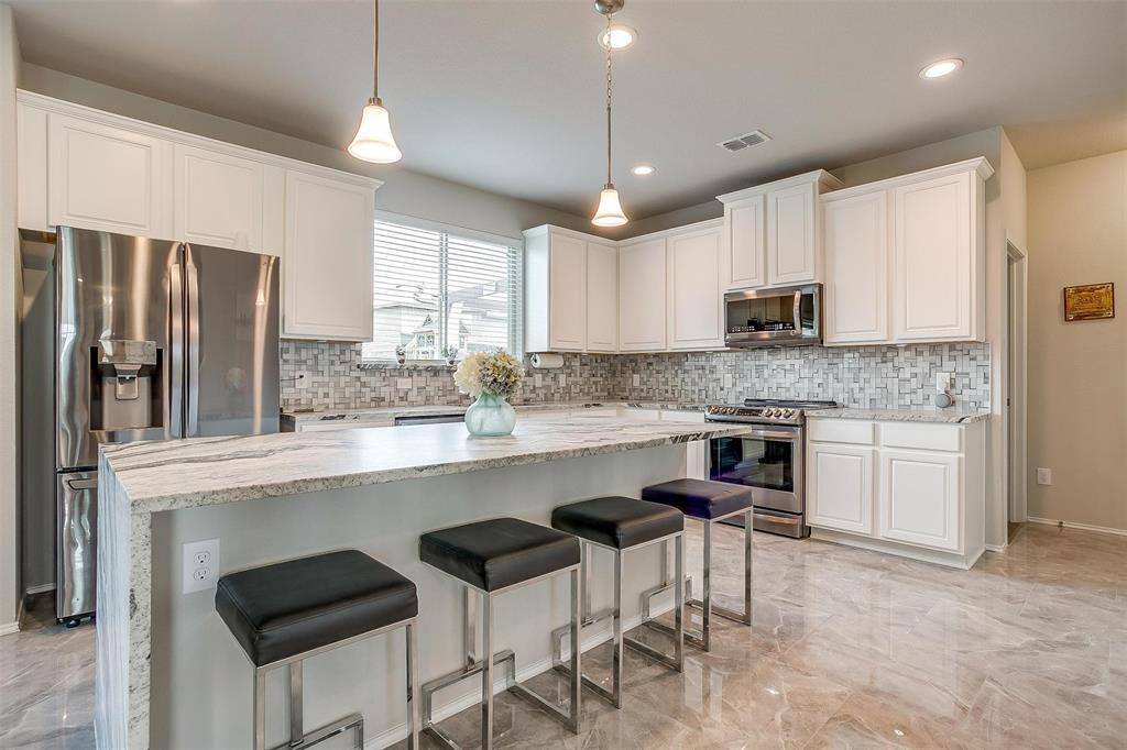 3129 Spotted Fawn Drive, Fort Worth, TX 76108