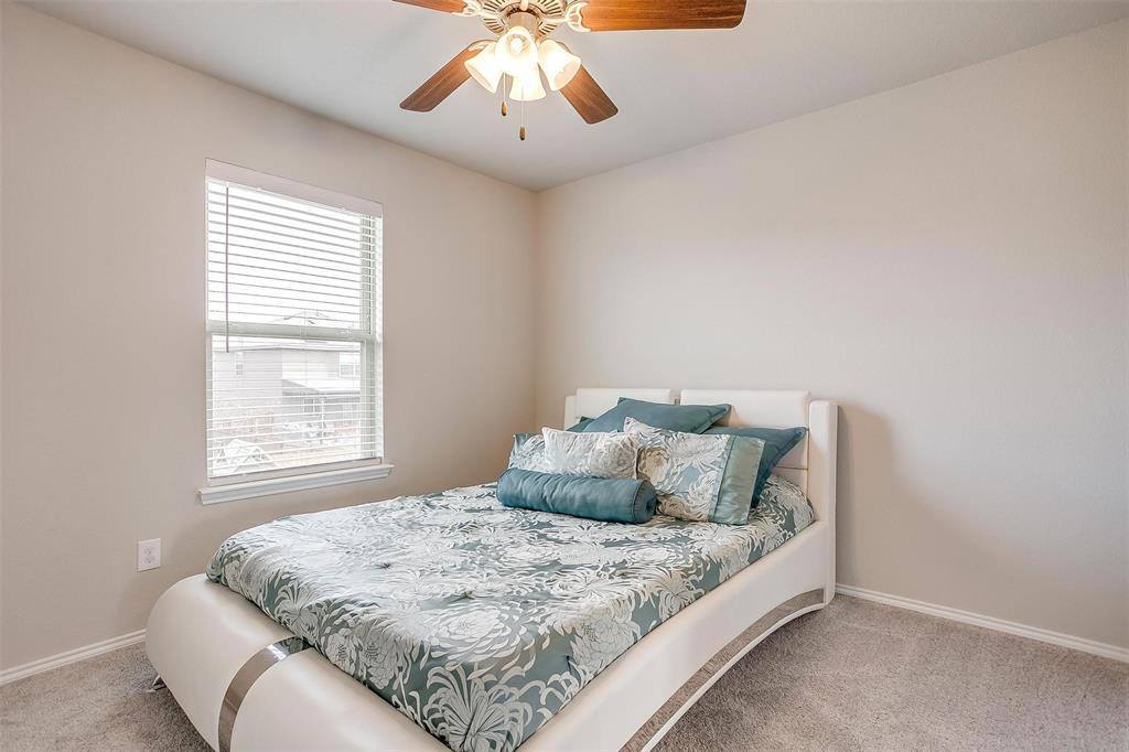 3129 Spotted Fawn Drive, Fort Worth, TX 76108