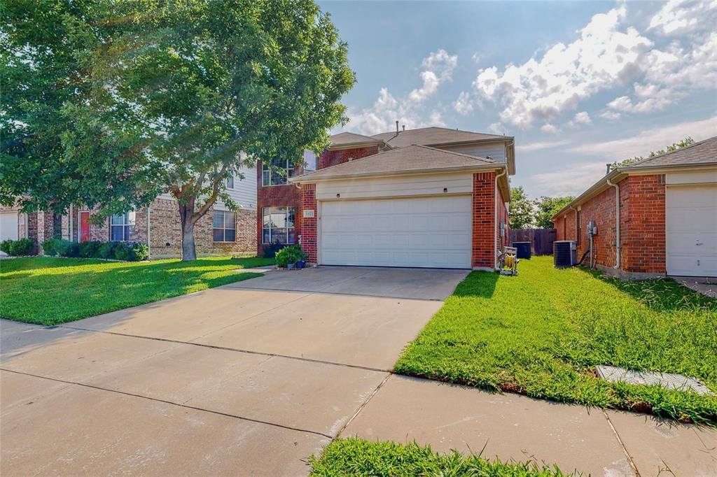 8421 Asheville Lane, Fort Worth, TX 76123