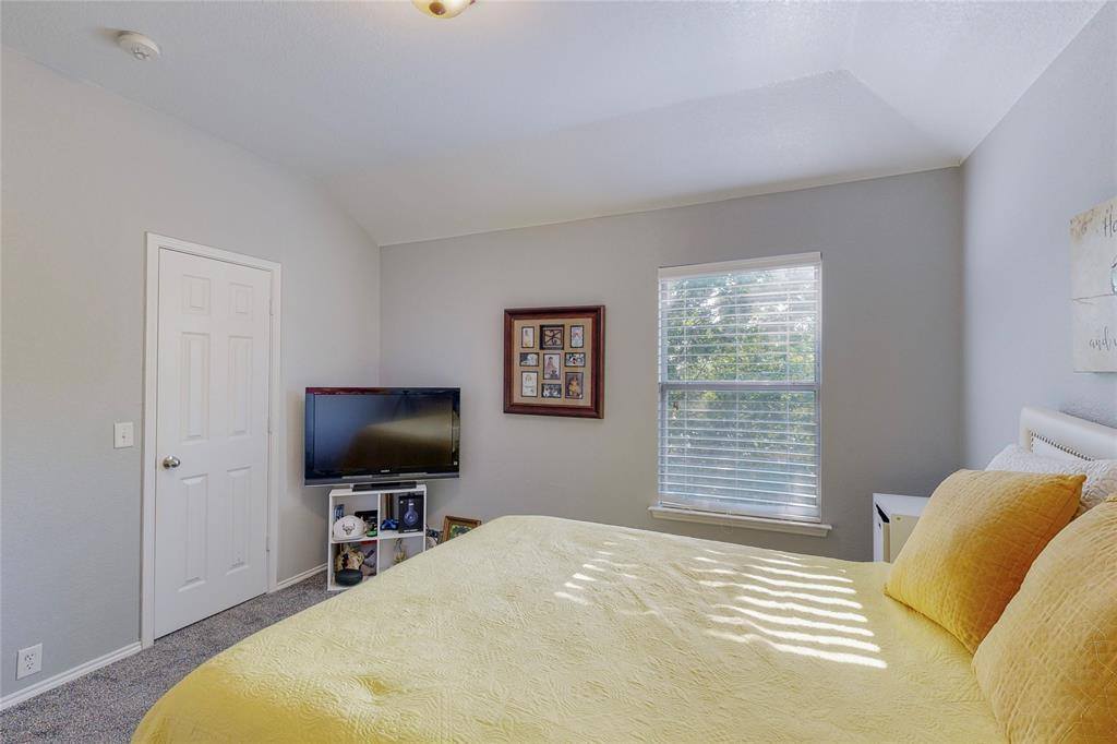 8421 Asheville Lane, Fort Worth, TX 76123