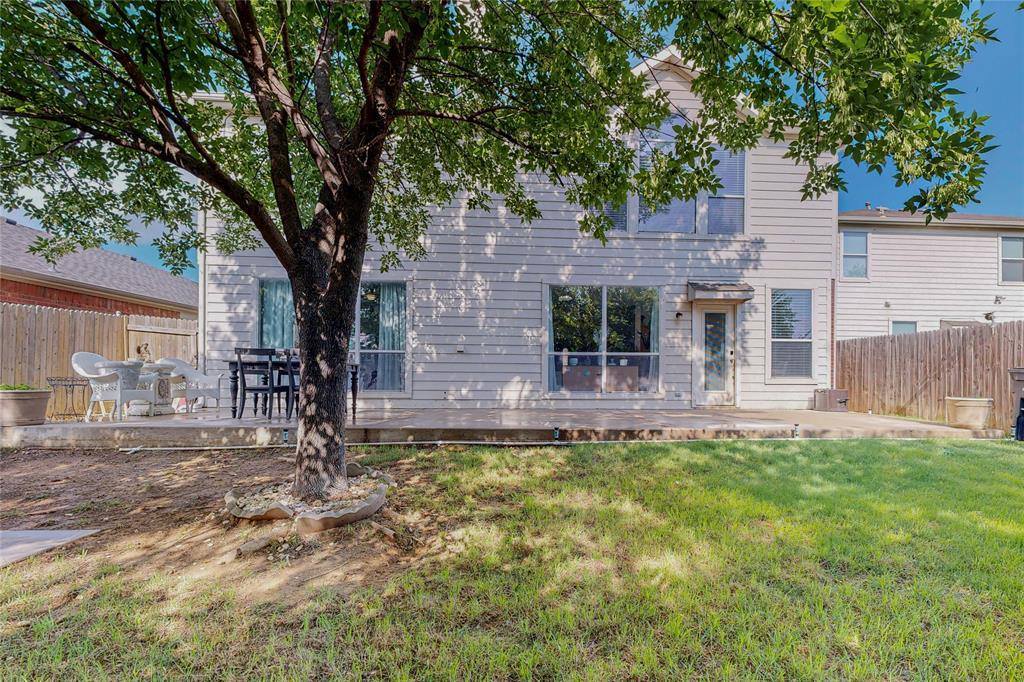 8421 Asheville Lane, Fort Worth, TX 76123