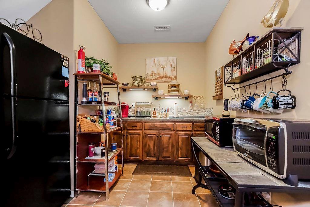 900 Buckeye Lane, Pleasant Hill, MO 64080