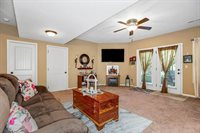 900 Buckeye Lane, Pleasant Hill, MO 64080