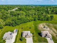 900 Buckeye Lane, Pleasant Hill, MO 64080