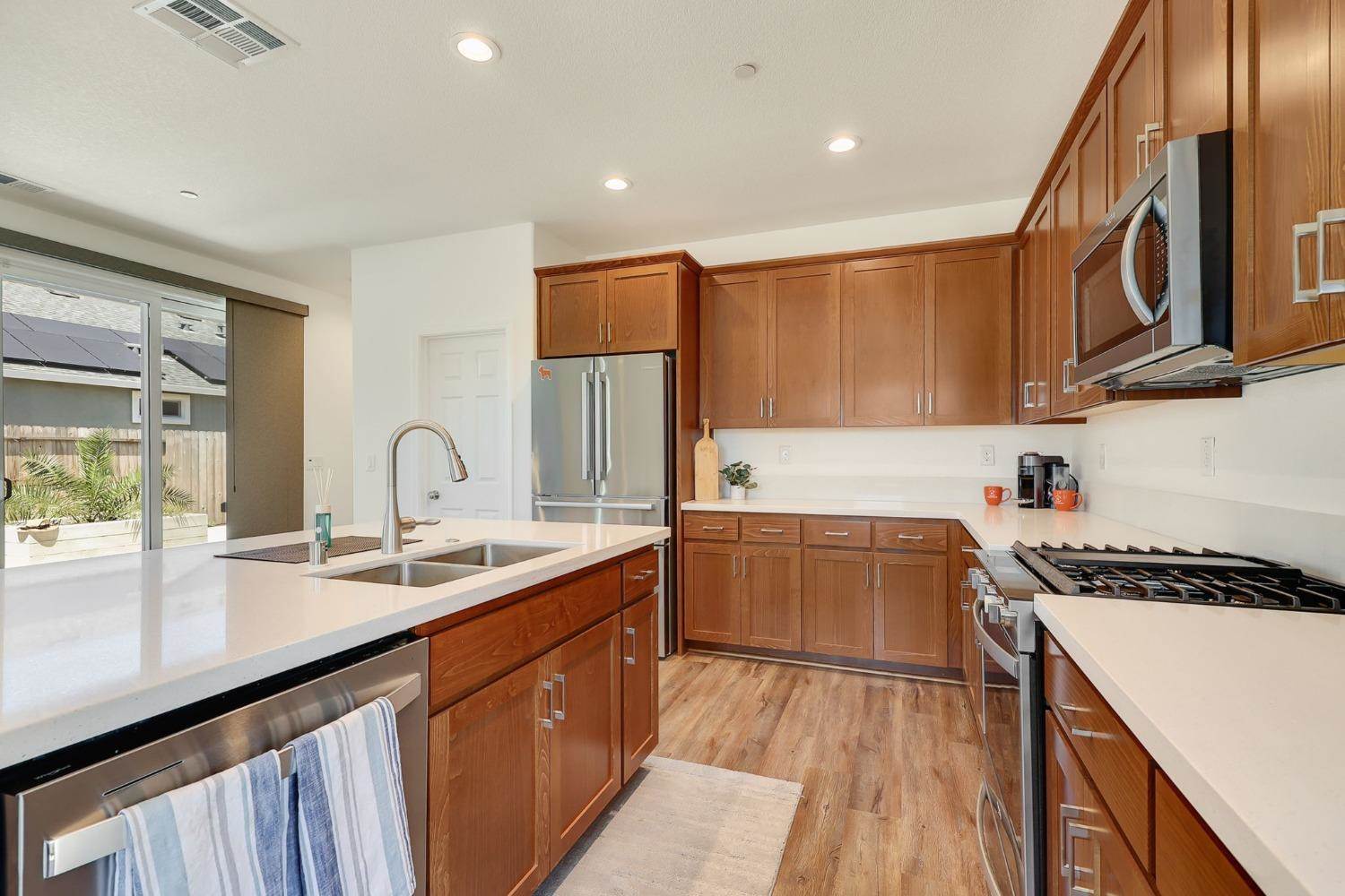 959 Wyatt Lane, Winters, CA 95694
