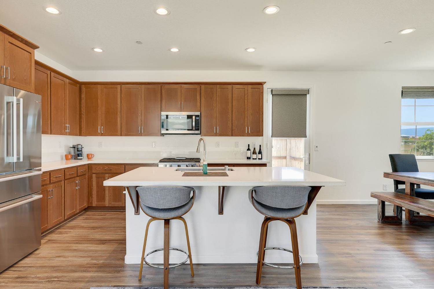 959 Wyatt Lane, Winters, CA 95694