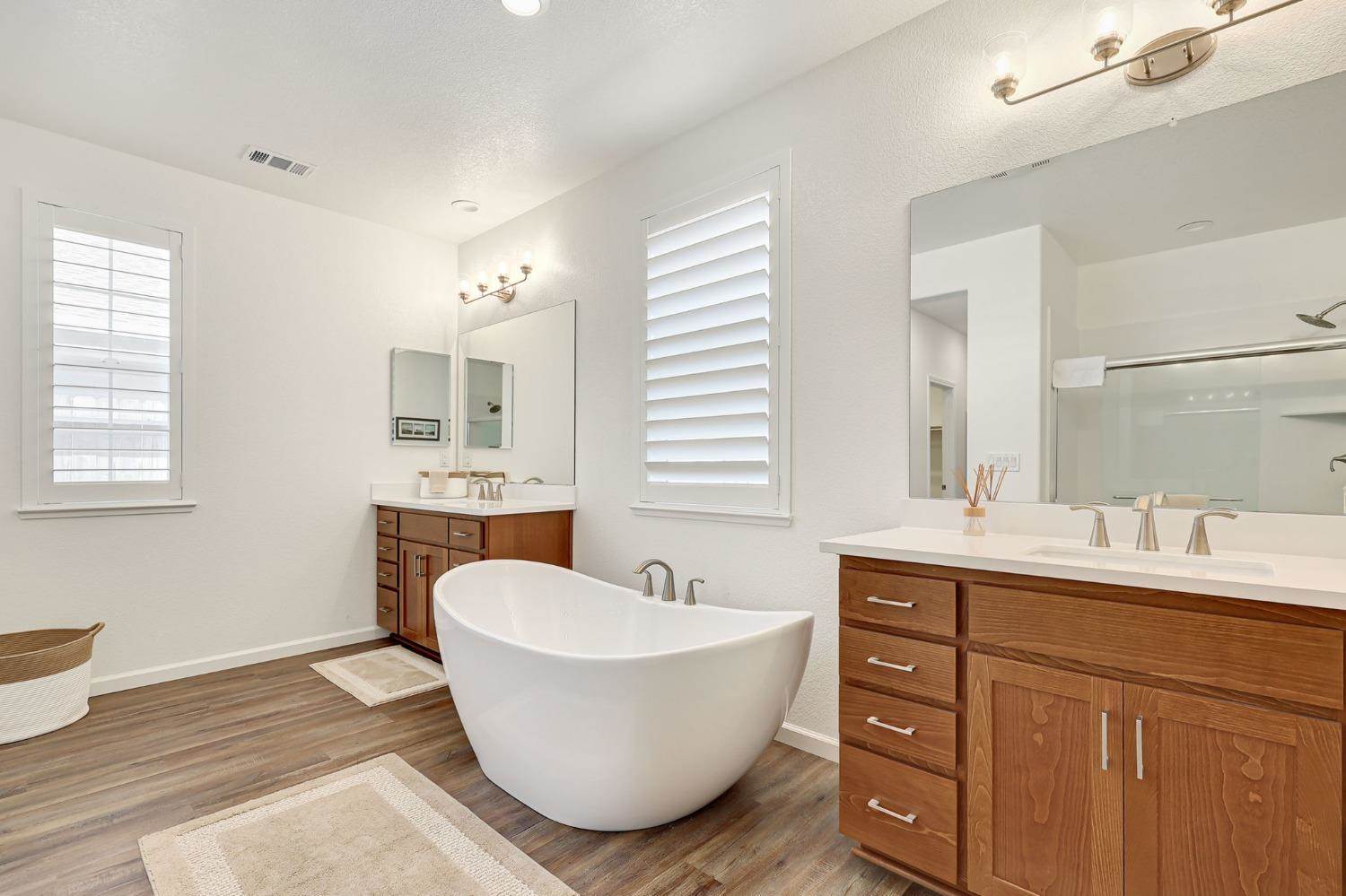 959 Wyatt Lane, Winters, CA 95694