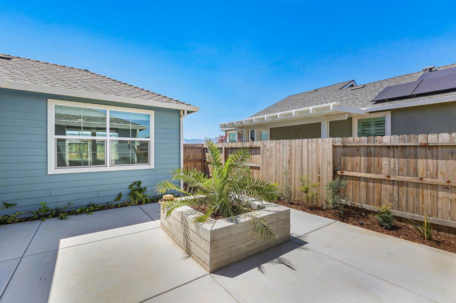 959 Wyatt Lane, Winters, CA 95694