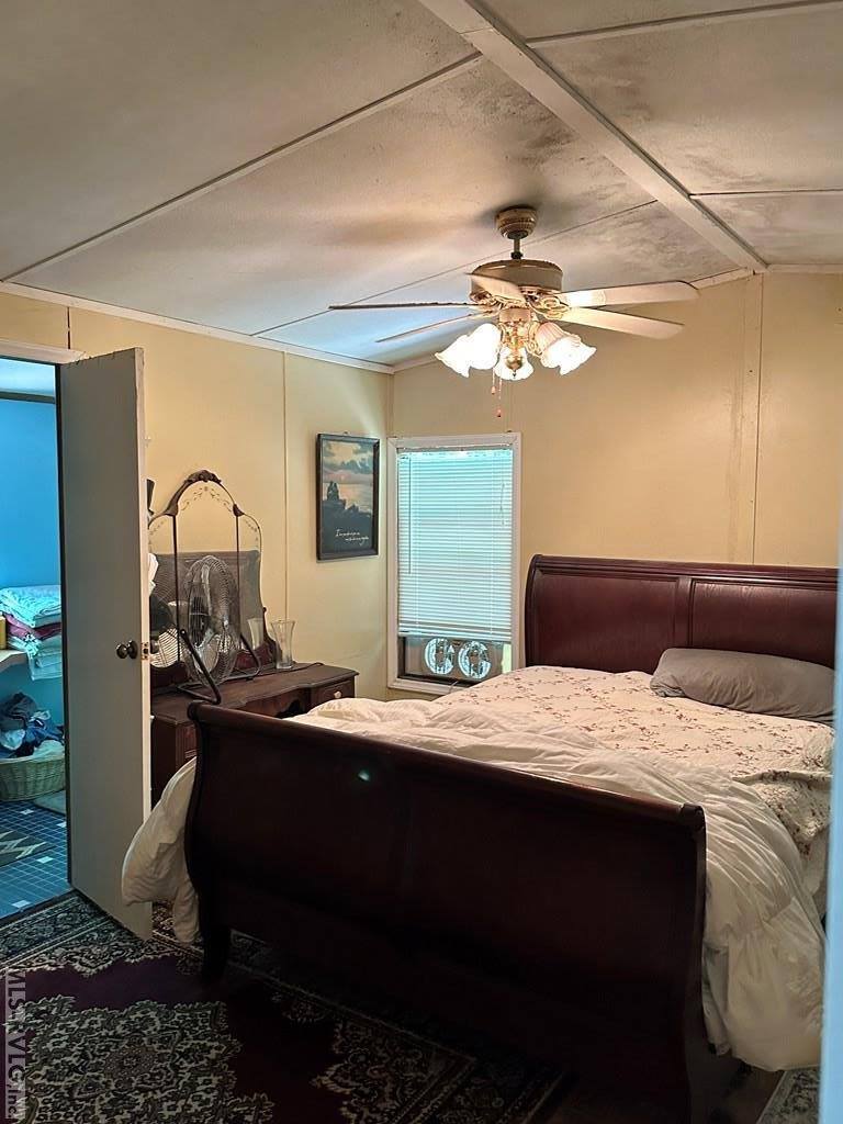 2112 Doctor Purdy Rd, La Crosse, VA 23950