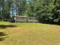 2112 Doctor Purdy Rd, La Crosse, VA 23950