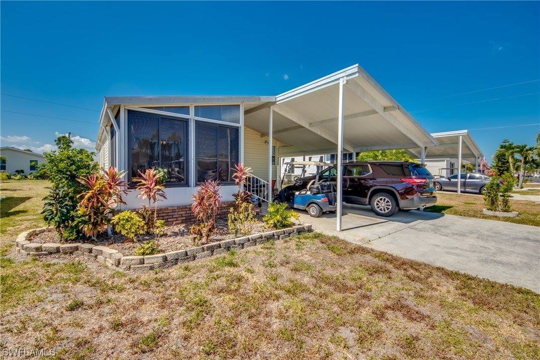 9774 Sugarberry Way, Fort Myers, FL 33905