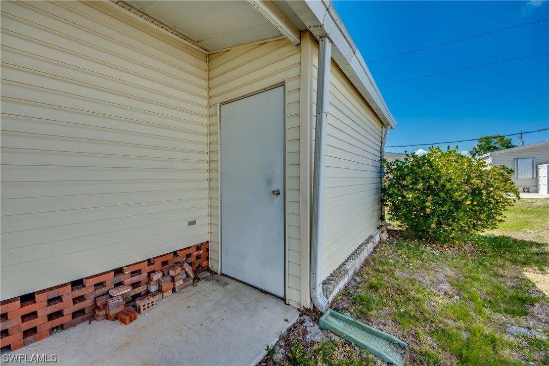 9774 Sugarberry Way, Fort Myers, FL 33905