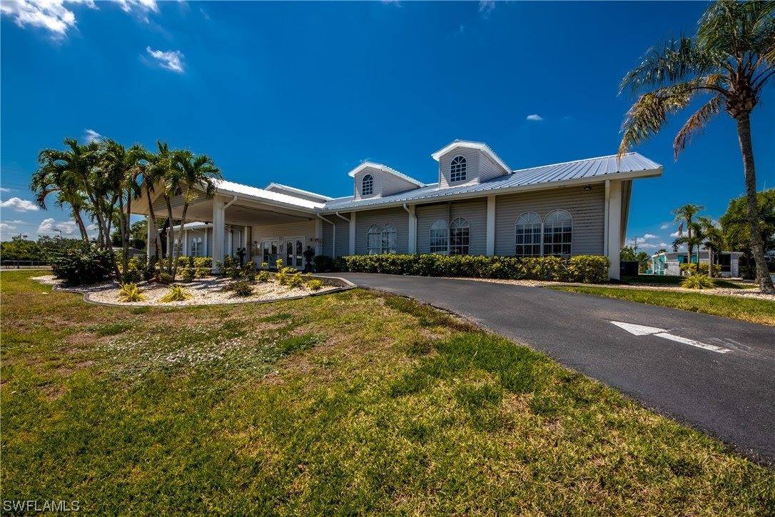 9774 Sugarberry Way, Fort Myers, FL 33905