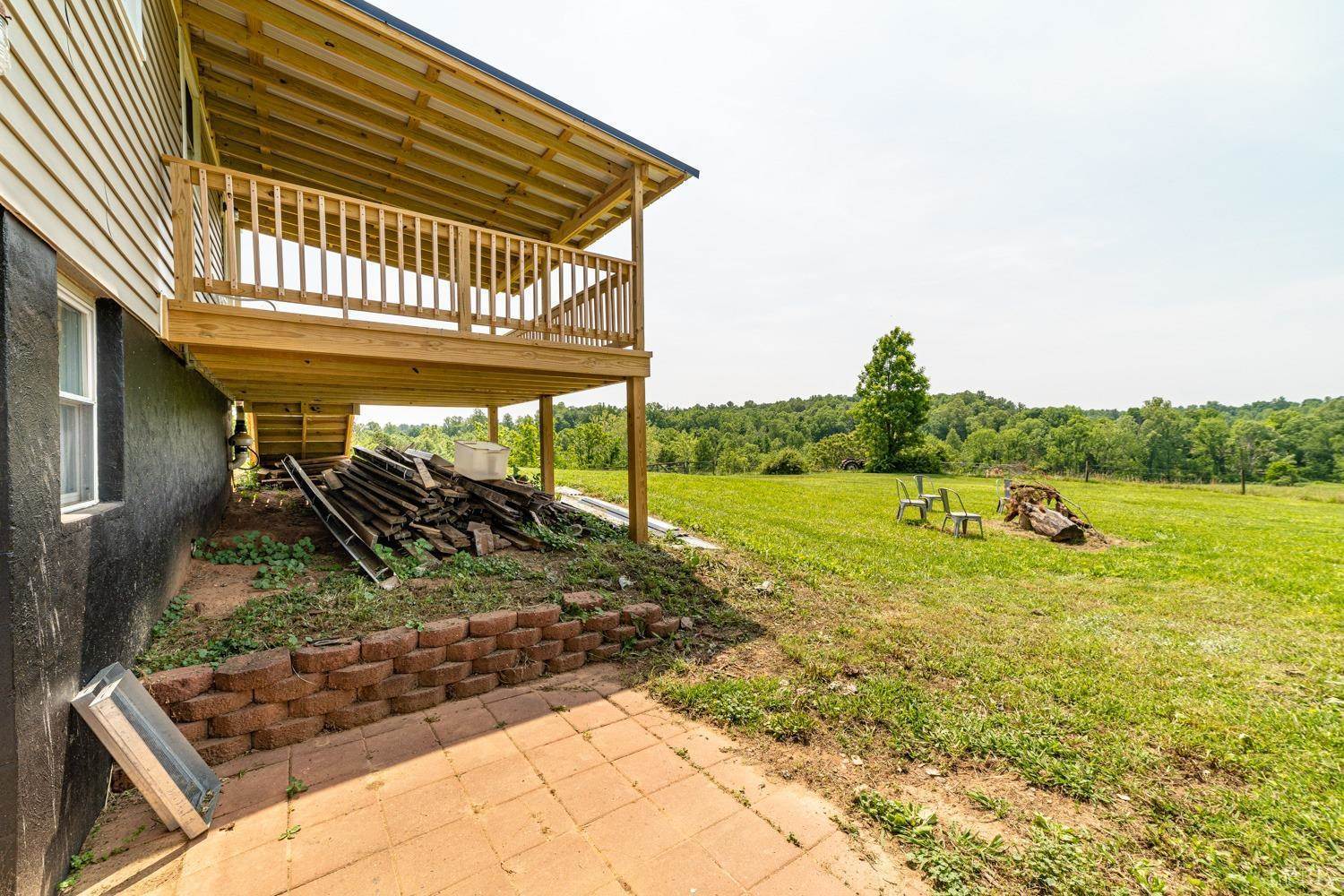 2090 N Creek Road, Appomattox, VA 24522