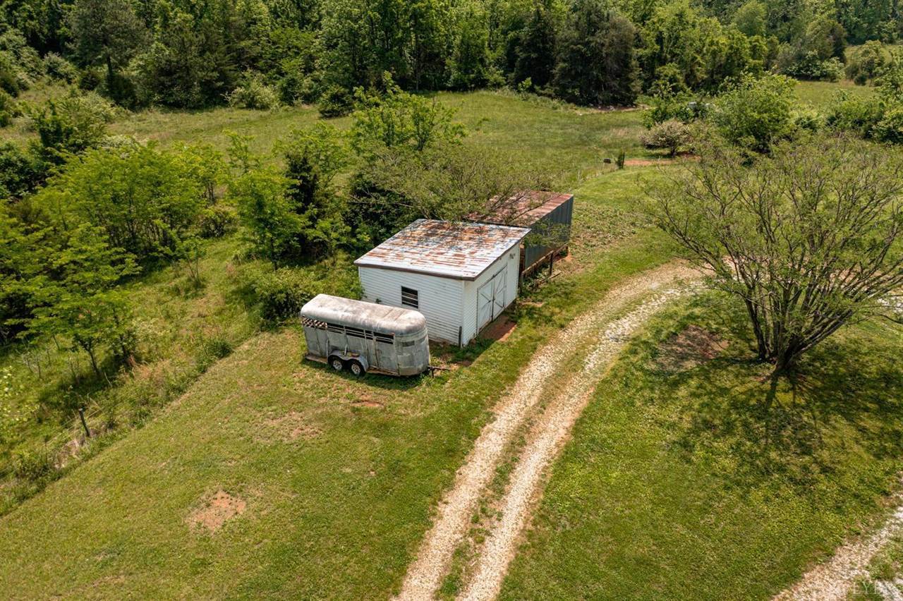 2090 N Creek Road, Appomattox, VA 24522