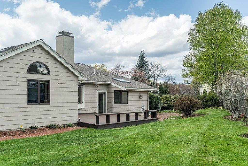 57 Hancock St, Lexington, MA 02420