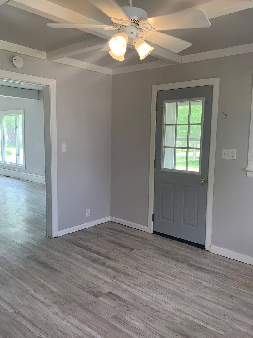 401 South 2nd Avenue, Forreston, IL 61030