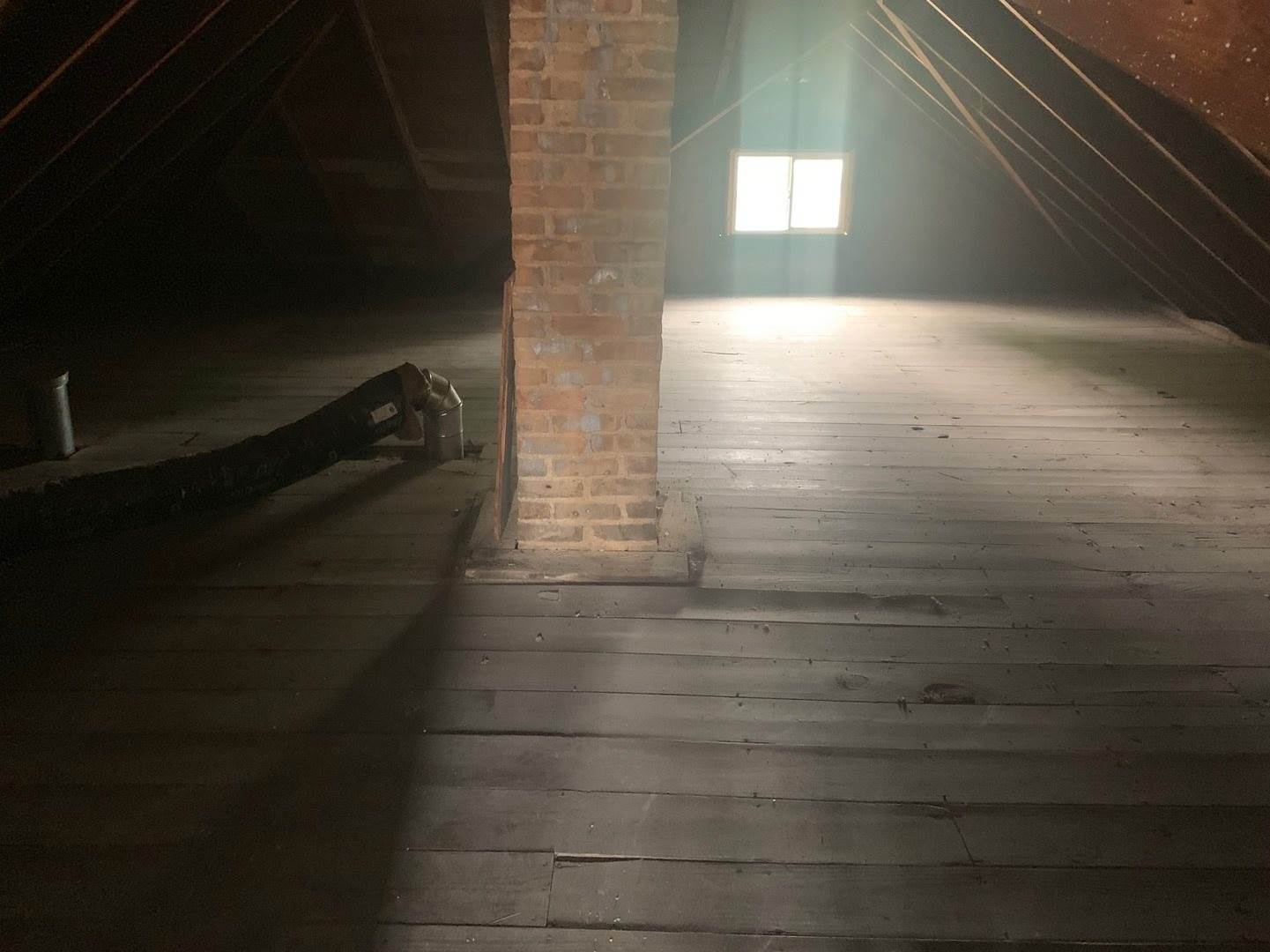 401 South 2nd Avenue, Forreston, IL 61030