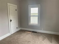 401 South 2nd Avenue, Forreston, IL 61030