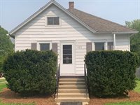 401 South 2nd Avenue, Forreston, IL 61030