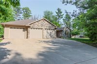 2221 Carriage Court, Wisconsin Rapids, WI 54494