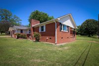 1001 Branch Street, Morrilton, AR 72110