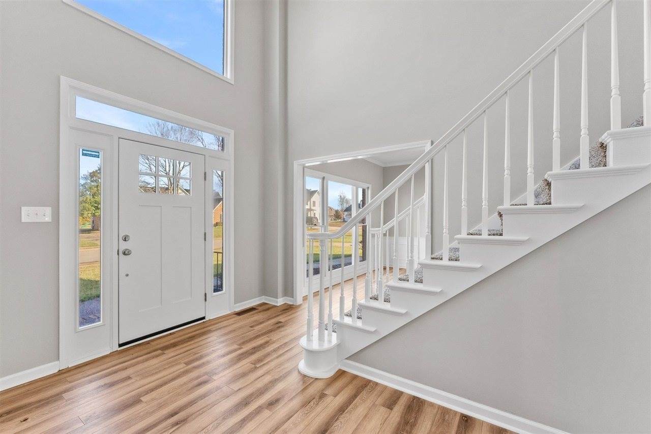 1738 Briar Circle, Bowling Green, KY 42103