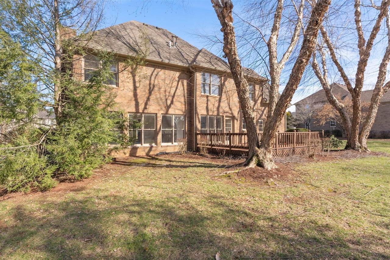 1738 Briar Circle, Bowling Green, KY 42103