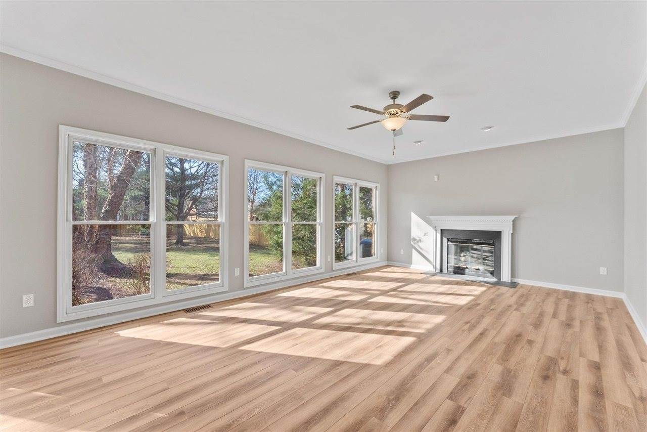 1738 Briar Circle, Bowling Green, KY 42103